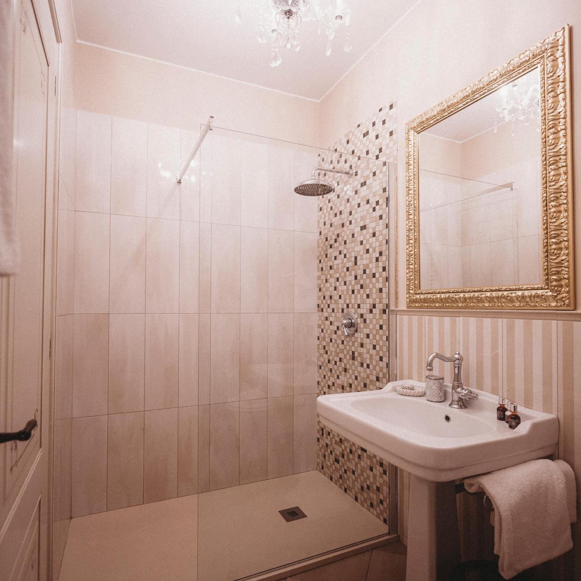 Salotto Delle Arti Hotel Modena Eksteriør billede