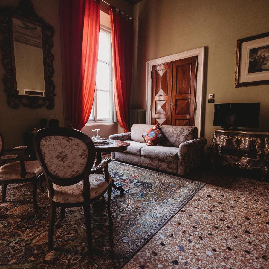 Salotto Delle Arti Hotel Modena Eksteriør billede